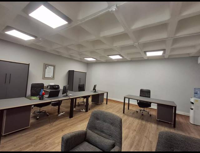 BUSINESS PROPERTY TO RENT IN STUART'S HILL